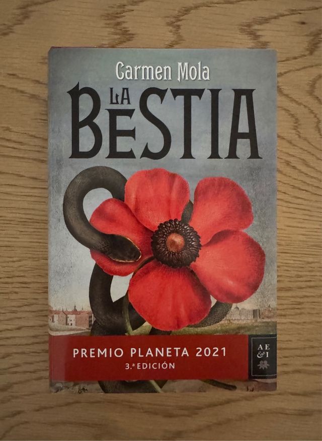 La Bestia, Carmen Mola