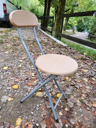 Mesa plegable + 2 sillas