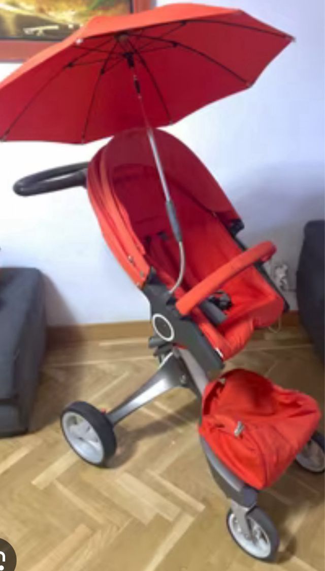 Cochecito bebé rojo Stoke
