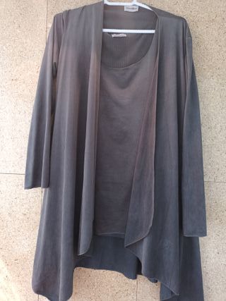 Conjunto TERIA YABAR - Top y Chaqueta Gris