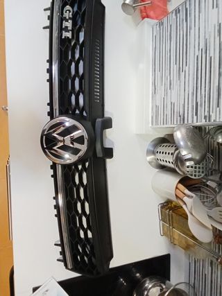 Parrilla frontal VW Golf GTI