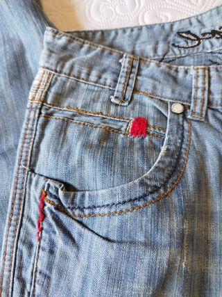 Vaqueros de hombre de la marca "Desigual"