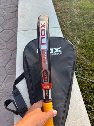 Pala NOX AT10 Genius 18K Agustin Tapia