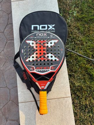 Pala NOX AT10 Genius 18K Agustin Tapia