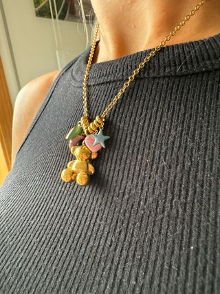 Collar oso dorado multicolor