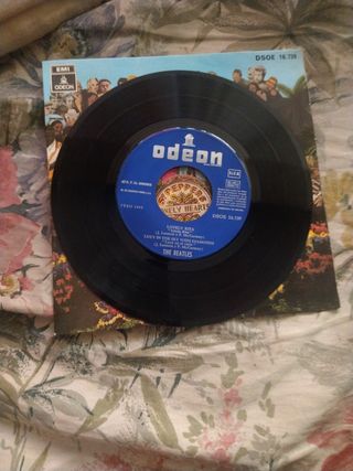 Single de los Beatles Sgt. Pepper