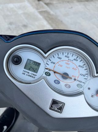 Honda Dylan 125cc - Moto Scooter