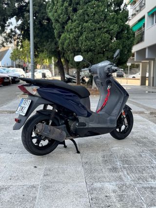 Honda Dylan 125cc - Moto Scooter