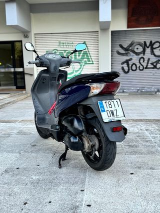 Honda Dylan 125cc - Moto Scooter