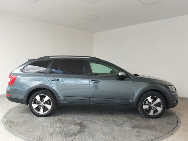SKODA SCOUT 2.0 TDI 184 DSG
