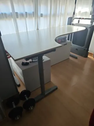 Escritorio Ikea Galant blanco + Silla despacho