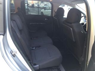 Peugeot 5008 PEUGEOT 5008 1.6 HDI 110 cv 
