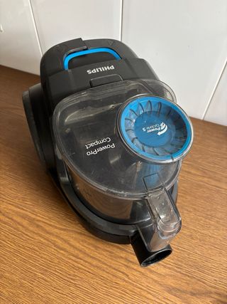 Aspiradora Philips PowerPro Compacta