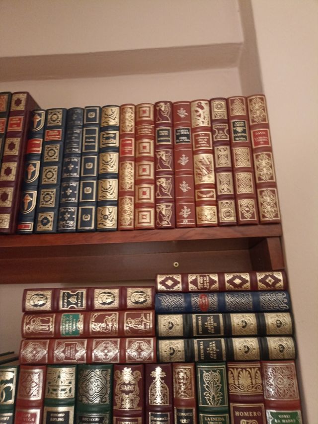 60 títulos distintos