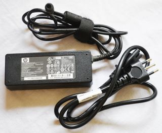 Cargador Portatil HP - 90W original