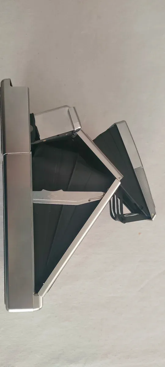 Polaroid SX-70 Alpha 1: Macchina fotografica