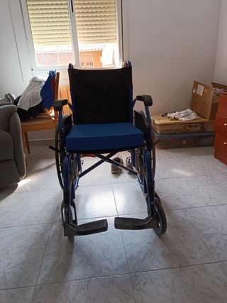 Silla de ruedas nueva
