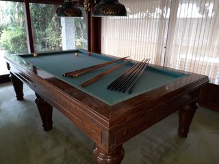 Mesa billar carambola clásica Con lámpara y palos