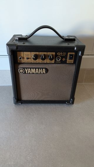 Amplificador Yamaha GA-10
