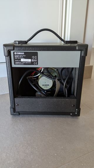 Amplificador Yamaha GA-10