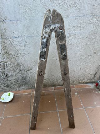 Escalera madera vintage