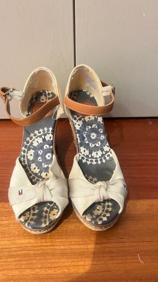 Alpargatas Tommy Hilfiger - Cuña Beige