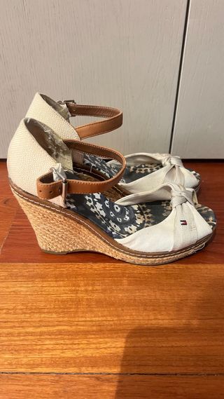 Alpargatas Tommy Hilfiger - Cuña Beige