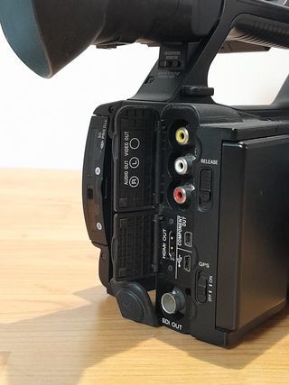 Sony NXCAM HXR-NX5: Cámara de Vídeo Profesional.