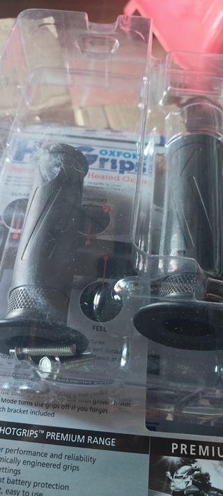 Puños originales Yamaha MT-09