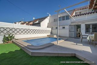 Casa adosada en venta en Empuriabrava en Castelló d´Empúries