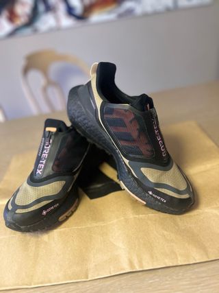 Adidas Ultraboost GTX - Scarpe Beige/Nero