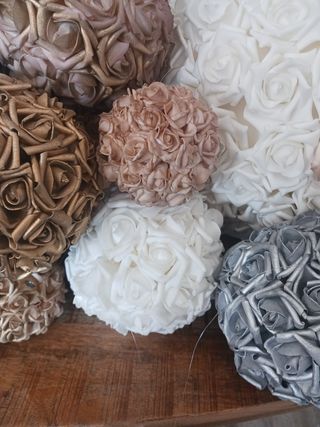 Esferas flores decoración - dorado, blanco y plata