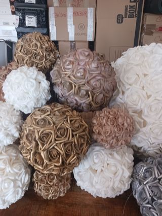 Esferas flores decoración - dorado, blanco y plata