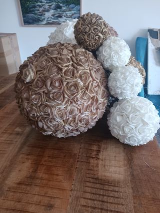 Esferas flores decoración - dorado, blanco y plata