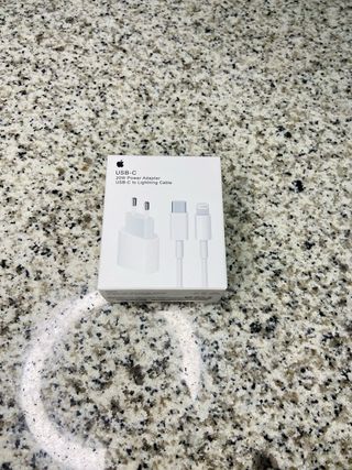Cargador Apple 20W USB-C + Cable