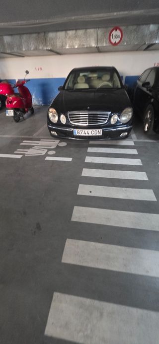 Mercedes-Benz 270 2004