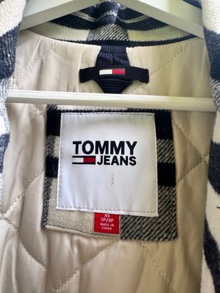 Abrigo Tommy Hilfiger cuadros