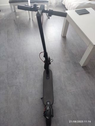 Patinete Xiaomi eléctrico seminuevo