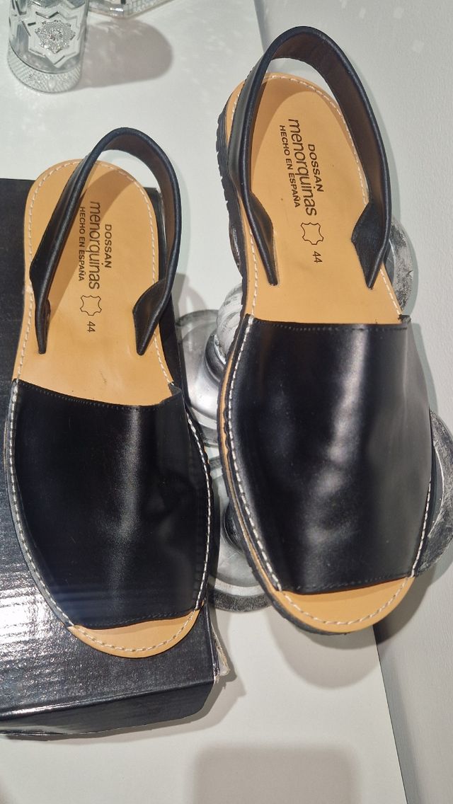 Menorquinas Piel Negras - Talla 44