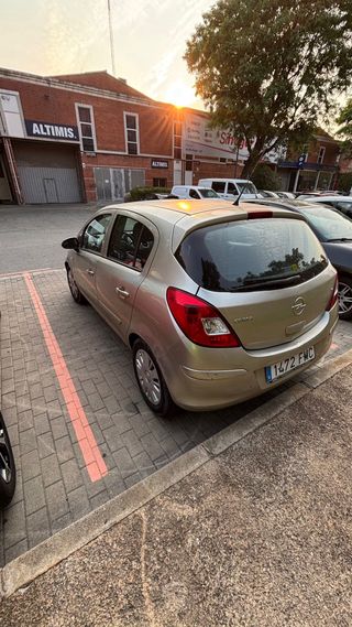 Opel Corsa Enjoy 1.4 año 2007