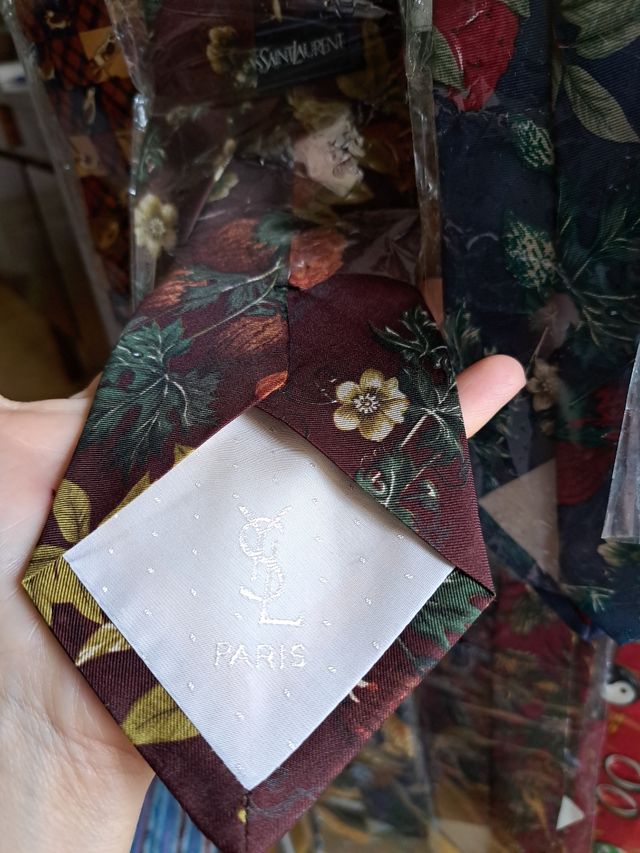 8 Corbatas - Variadas 15€ la unidad