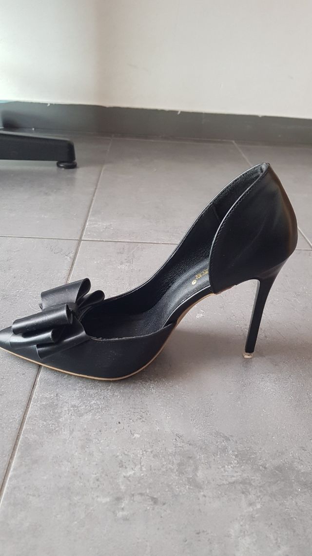 Tacones negros BIGTREE - Elegantes