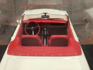 Ford Mustang 65 Cabrio - Maqueta