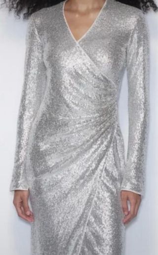 Vestido lentejuelas plata H&M
web 59.90€