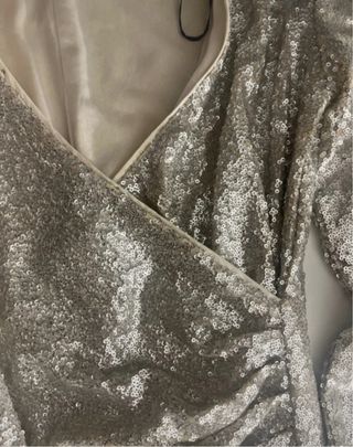 Vestido lentejuelas plata H&M
web 59.90€