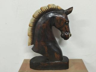 Escultura caballo madera