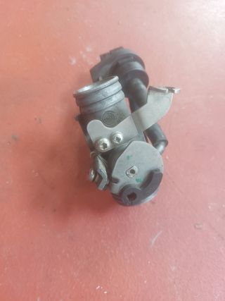 Cuerpo inyección peugeot Satelis 125