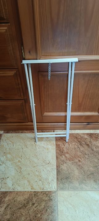 Mesa plegable redonda blanca