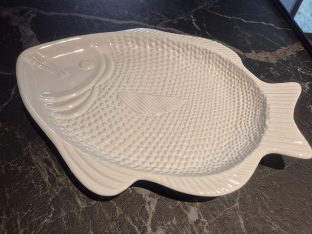 Piatto pesce porcellana bianco