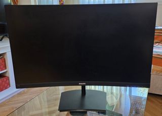 Monitor Philips curvo